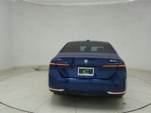 Used 2025 BMW 540i xDrive image 68