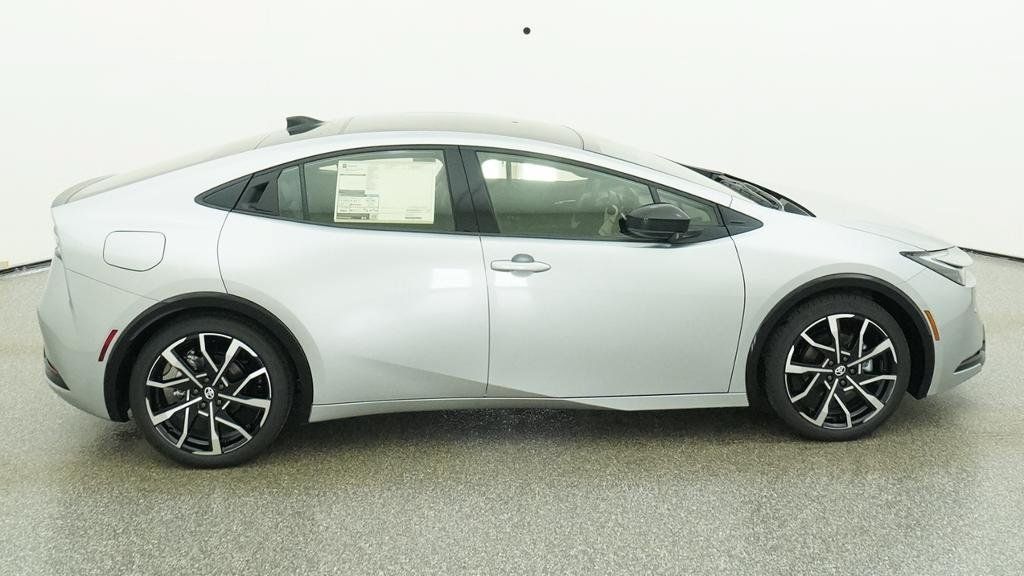 New 2027 Toyota Prius Plug-In Hybrid FWD image 47
