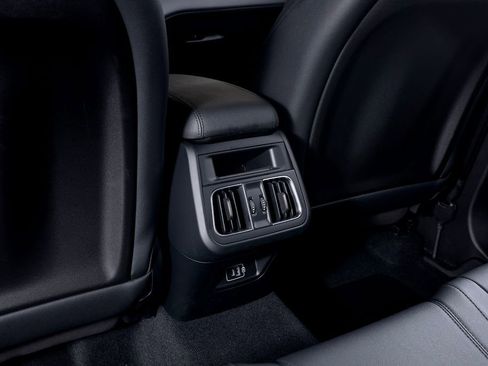 Used 2023 Maserati Grecale GT image 25