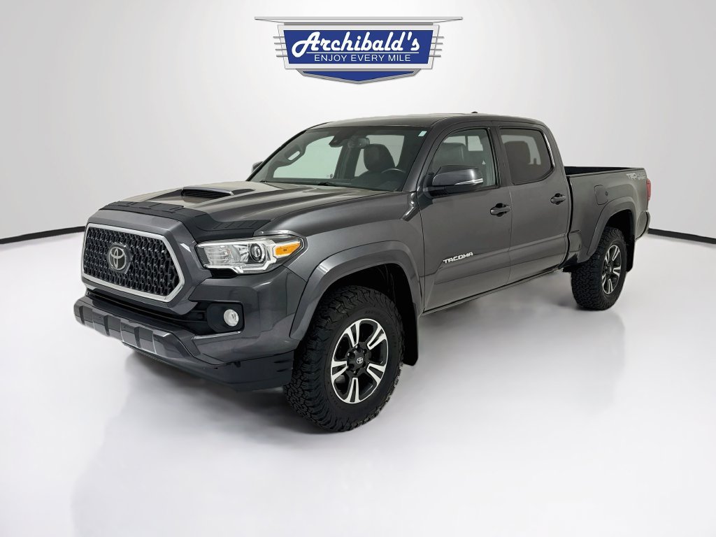 Used 2019 Toyota Tacoma TRD Sport AWD/4WD image 3