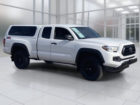 Used 2021 Toyota Tacoma SR image 8