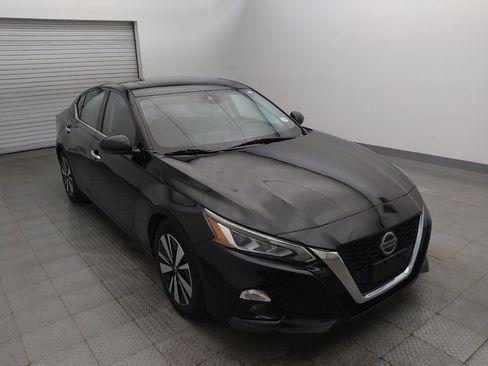 Used 2020 Nissan Altima 2.5 SL FWD image 13