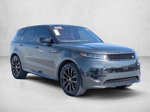 Used 2023 Land Rover Range Rover Sport SE Dynamic AWD/4WD image 3