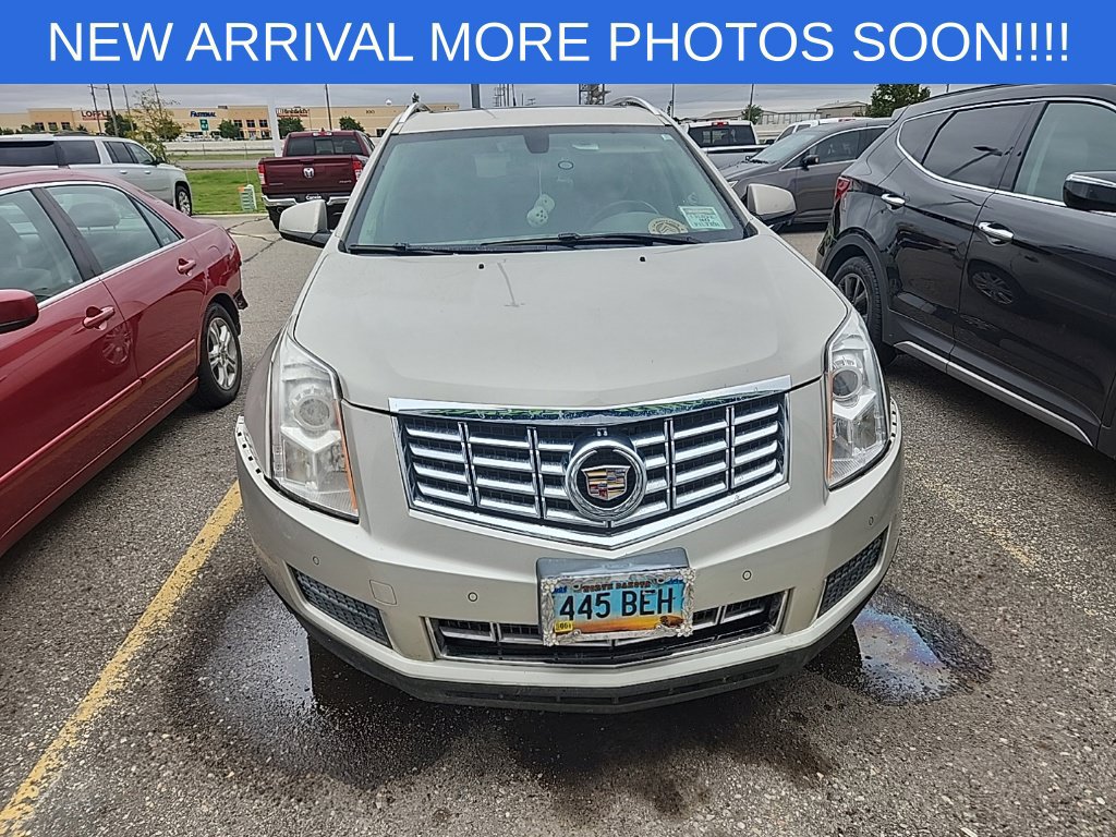 Used 2014 Cadillac SRX Luxury AWD/4WD image 2