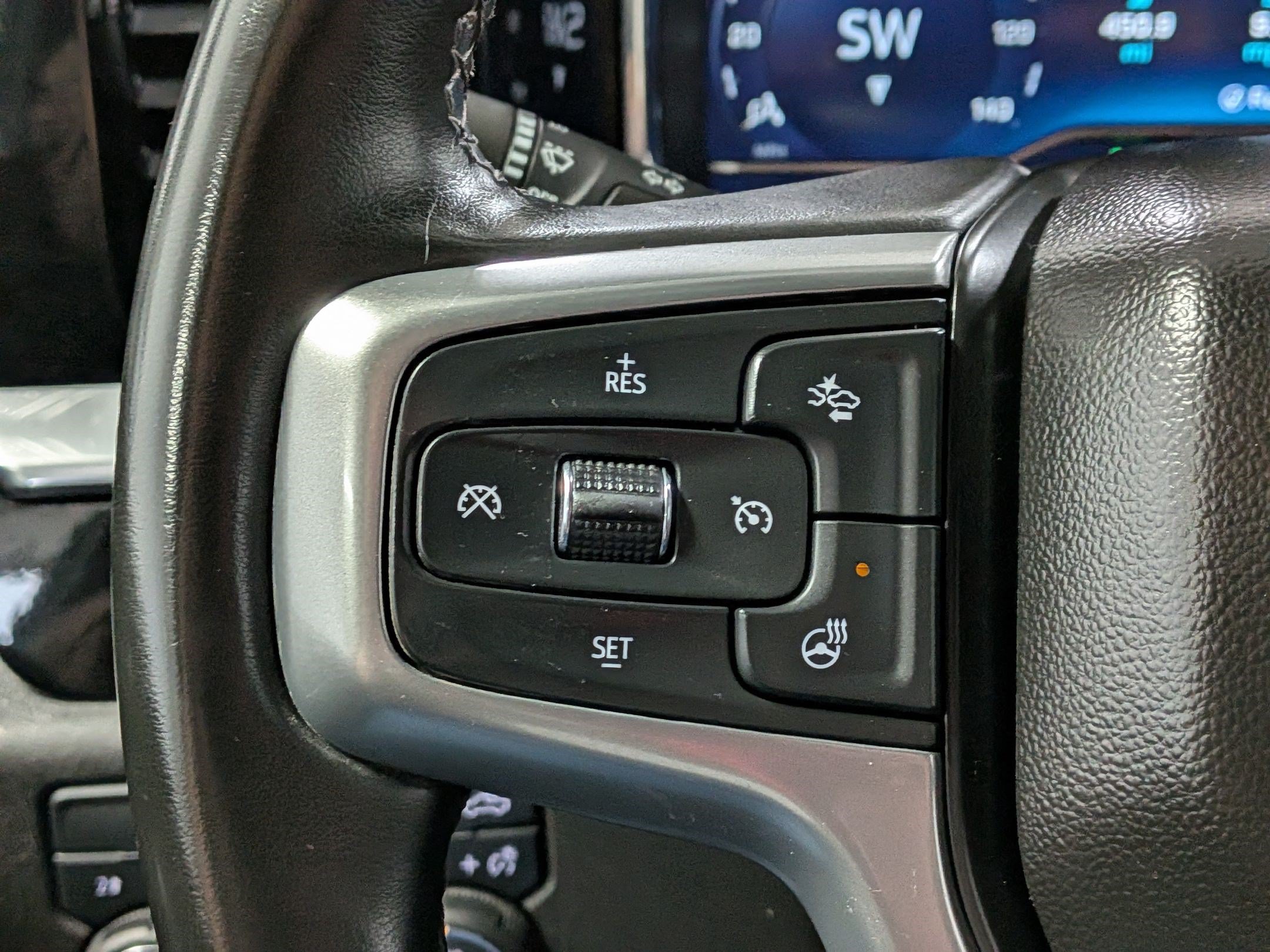 Used 2025 Chevrolet Silverado 3500 LT w/ Safety Package AWD/4WD image 18