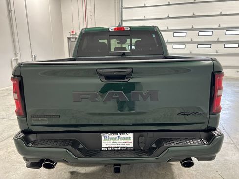 New 2026 RAM 1500 Big Horn AWD/4WD image 7