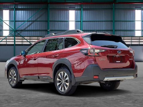 Used 2025 Subaru Outback Limited AWD/4WD image 3