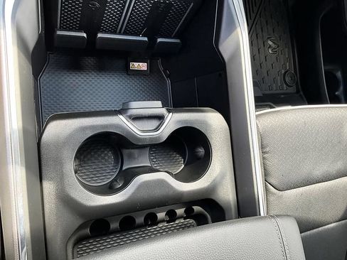 New 2026 RAM 1500 Laramie AWD/4WD image 24