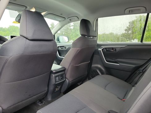 Used 2025 Toyota RAV4 LE AWD/4WD image 14