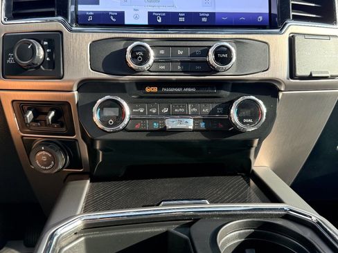 Used 2022 Ford F250 Platinum image 43