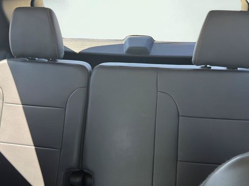 Used 2021 Chevrolet Traverse Premier AWD/4WD image 29