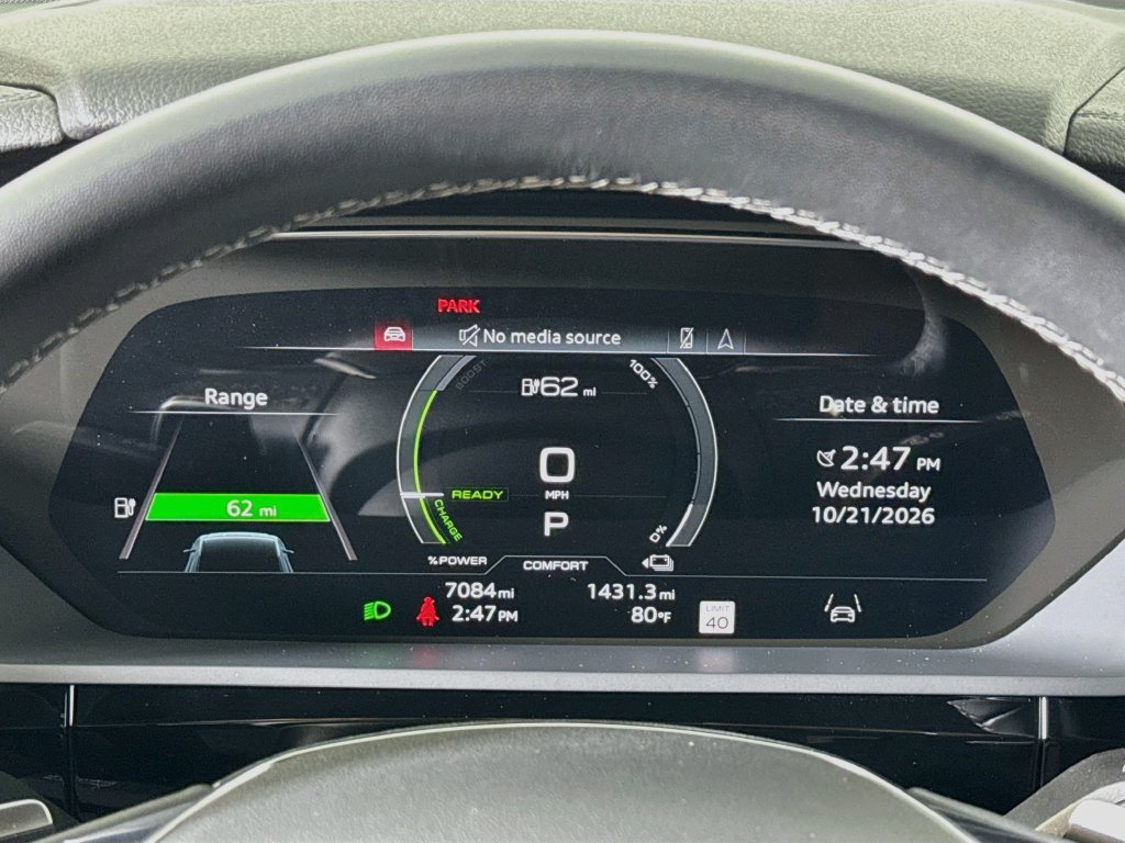 Used 2024 Audi Q8 e-tron Premium Plus AWD/4WD image 11