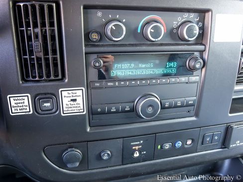 Used 2021 GMC Savana 3500 Extended w/ Power Convenience Package RWD image 12