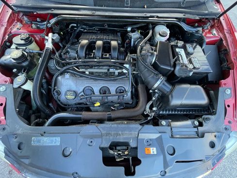 Used 2010 Ford Taurus Limited image 32