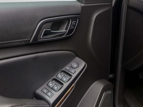 Used 2016 Chevrolet Suburban LS AWD/4WD image 21