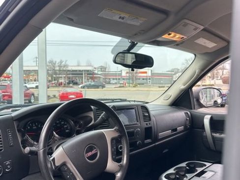 Used 2010 GMC Sierra 1500 SLE image 20