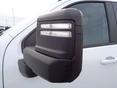 Used 2023 Chevrolet Silverado 2500 LT AWD/4WD image 27