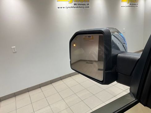 Used 2015 Ford F150 Lariat image 17