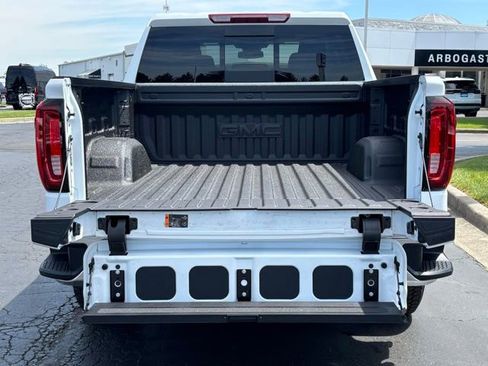 New 2026 GMC Sierra 1500 SLT w/ SLT Premium Plus Package AWD/4WD image 11