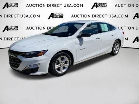 Used 2023 Chevrolet Malibu LS image 1