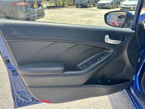 Used 2018 Kia Forte LX FWD image 11