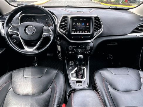 Used 2015 Jeep Cherokee Trailhawk w/ Leather Interior Group AWD/4WD image 14