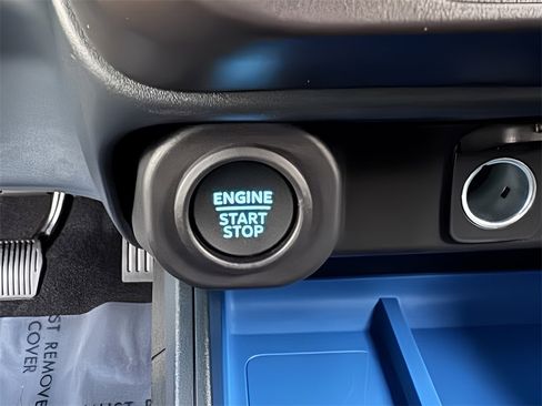 New 2026 Ford Maverick XLT image 18