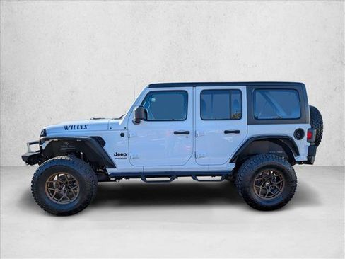 Used 2021 Jeep Wrangler Unlimited Sport image 9
