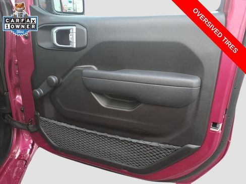 Used 2024 Jeep Wrangler Sport image 11