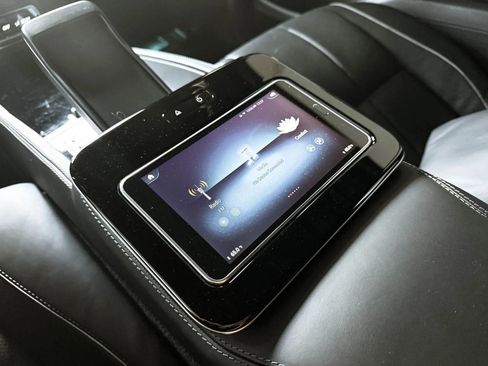 Used 2022 Mercedes-Benz Maybach GLS 600 4MATIC image 29