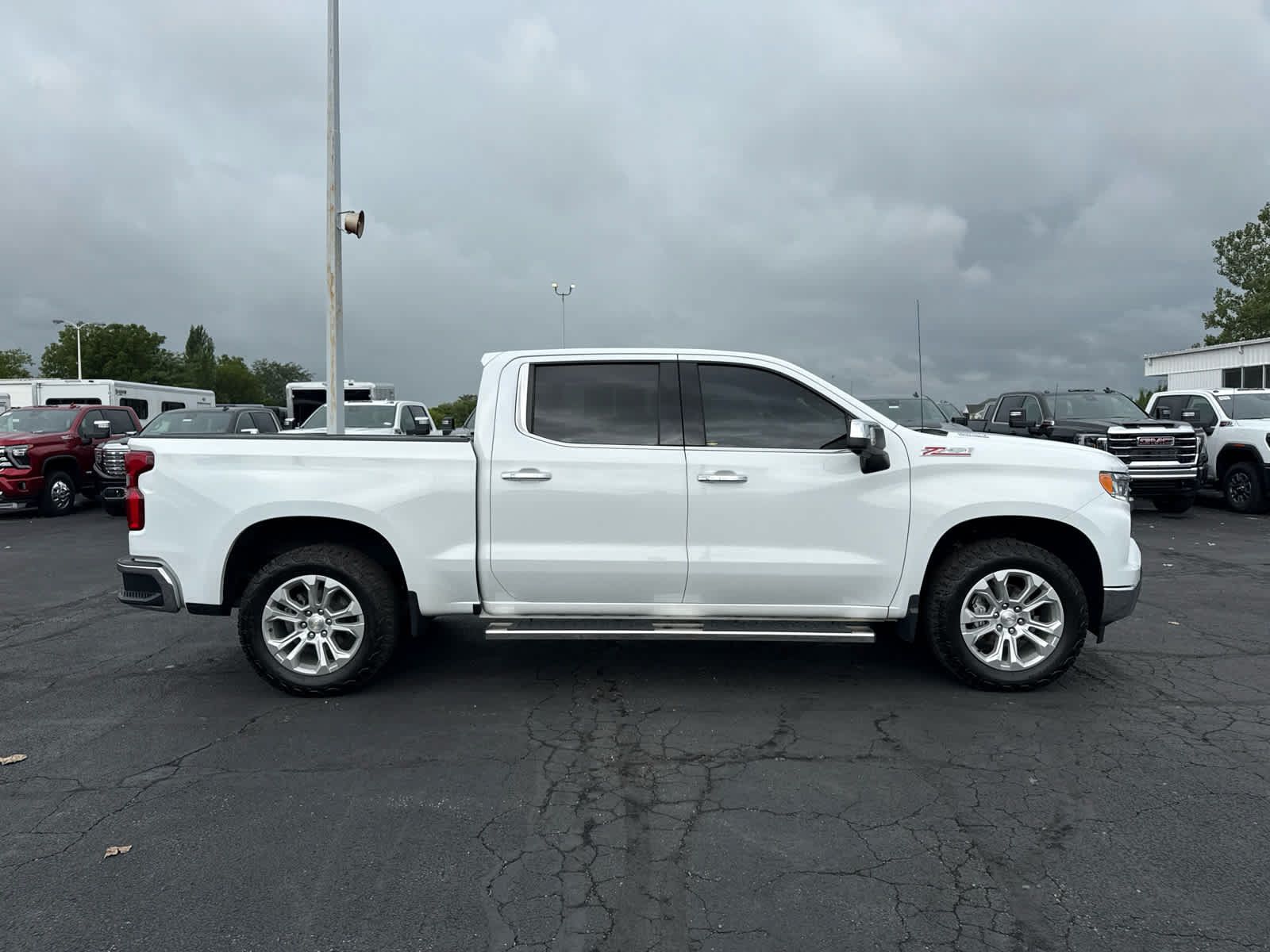 Certified 2023 Chevrolet Silverado 1500 LTZ w/ Z71 Off-Road Package AWD/4WD image 6