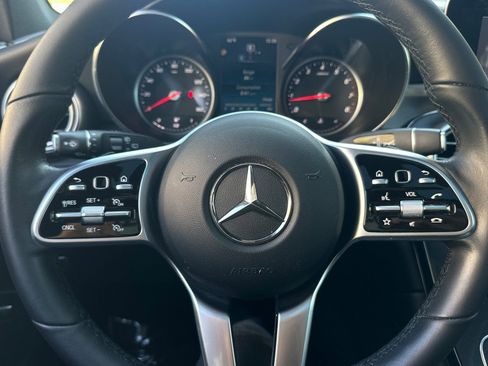 Used 2021 Mercedes-Benz GLC 300 image 22