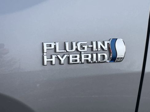 Used 2023 Toyota RAV4 SE image 43