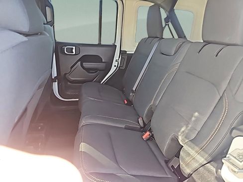 Used 2024 Jeep Wrangler Sport S image 31