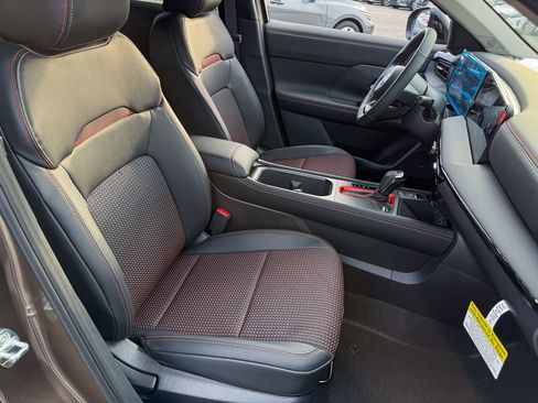 New 2026 Nissan Kicks SR image 11