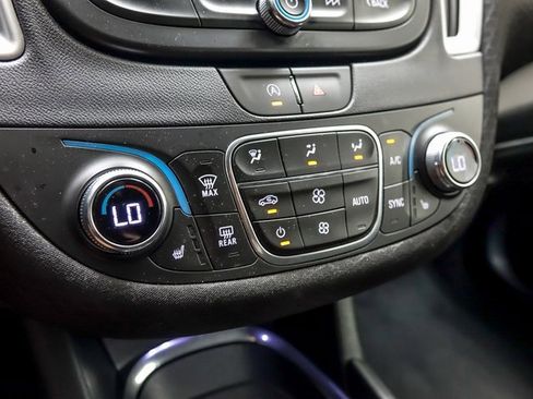 Used 2024 Chevrolet Malibu LT image 21