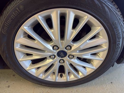 Used 2016 Ford Focus Titanium FWD image 37
