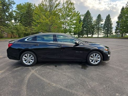 Used 2025 Chevrolet Malibu LT FWD image 7