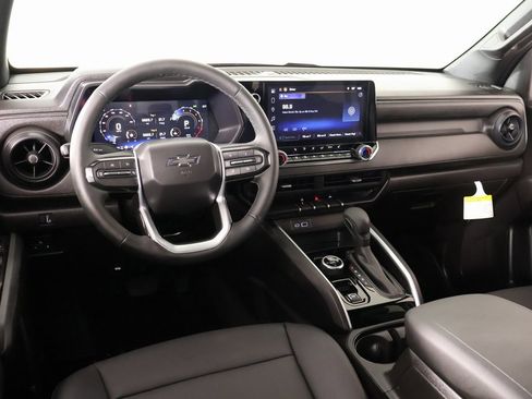 Used 2026 Chevrolet Colorado Trail Boss image 2