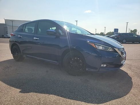 Used 2022 Nissan Leaf SV Plus FWD image 2