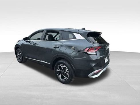 Used 2024 Kia Sportage LX image 5