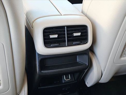 Used 2021 Mercedes-Benz GLE 350 image 17