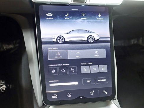 Used 2025 Lucid Air Pure image 24