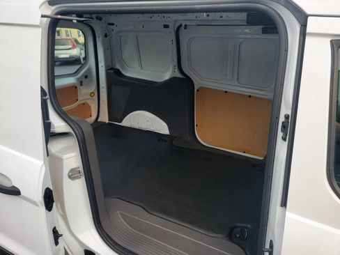 Used 2023 Ford Transit Connect XLT FWD image 16