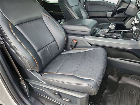 Used 2025 Ford F150 Lariat w/ Equipment Group 501A Mid image 18