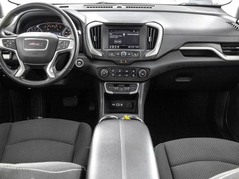 Used 2024 GMC Terrain SLE AWD/4WD image 21