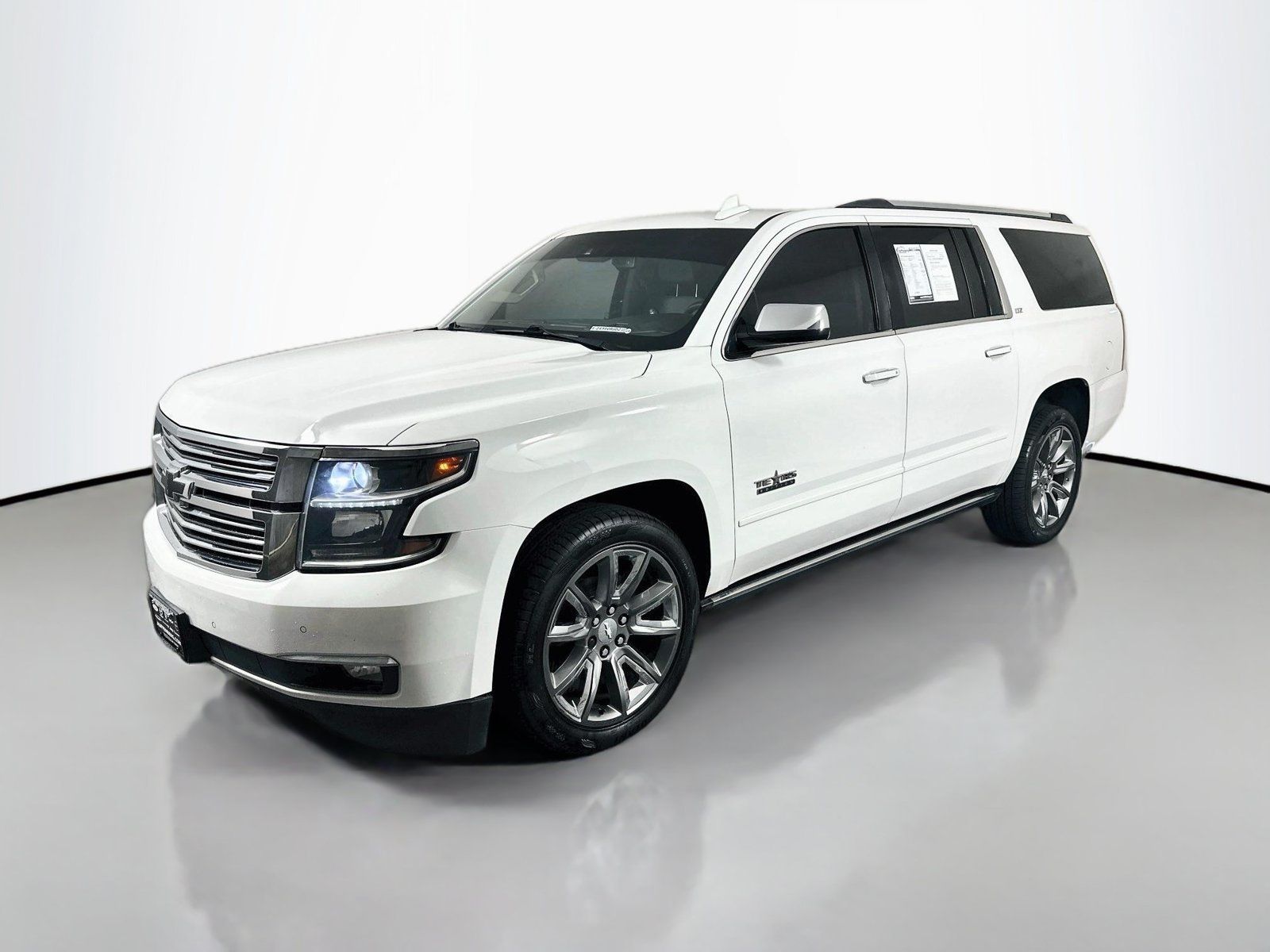 Used 2015 Chevrolet Suburban LTZ w/ Texas Edition RWD image 3