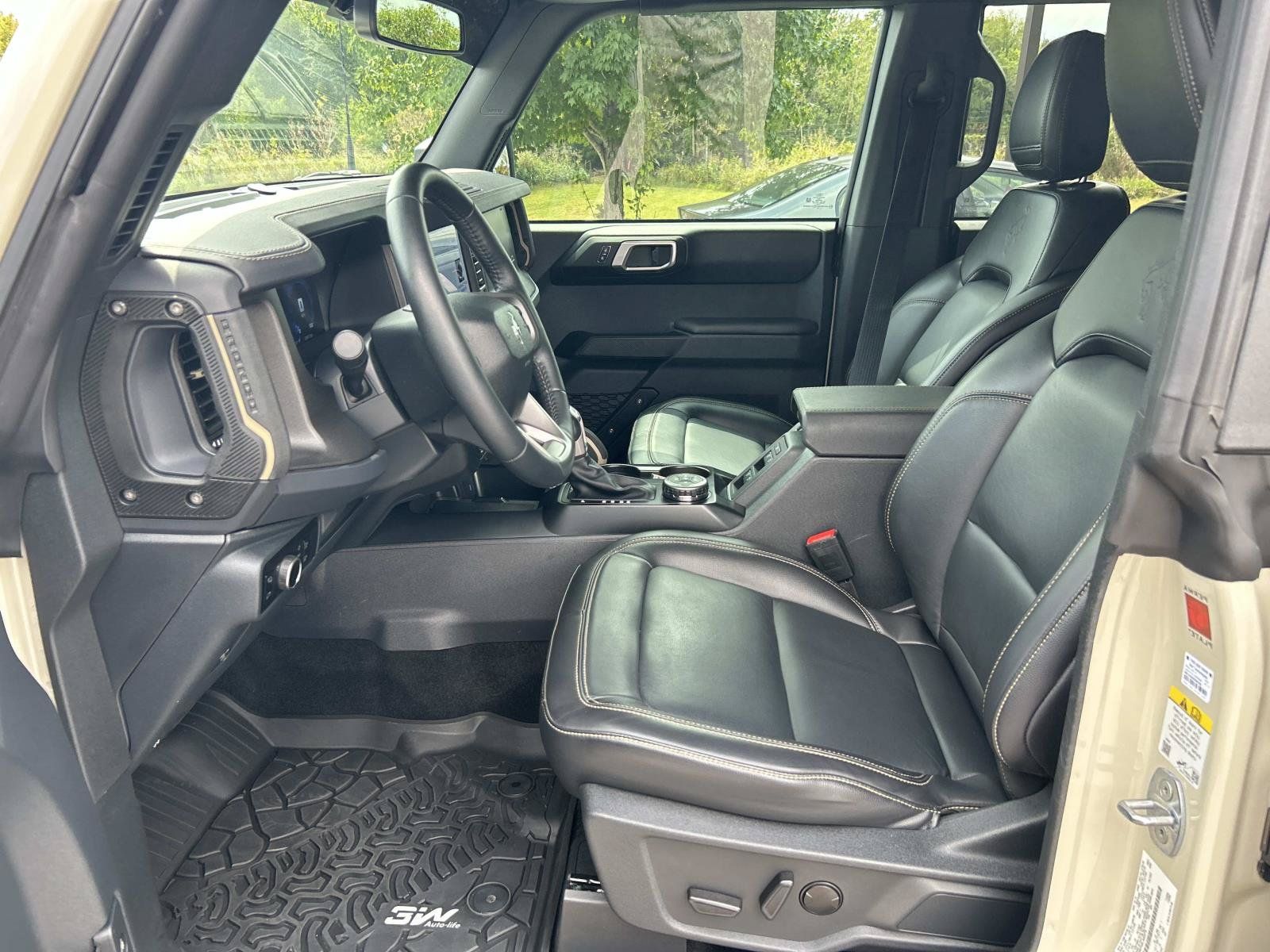 Used 2025 Ford Bronco Badlands AWD/4WD image 28
