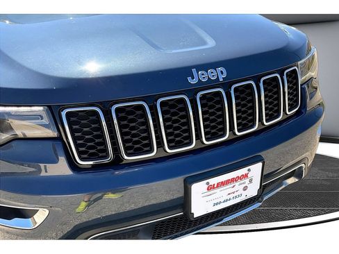 Used 2021 Jeep Grand Cherokee Limited w/ Sun & Sound Group AWD/4WD image 54
