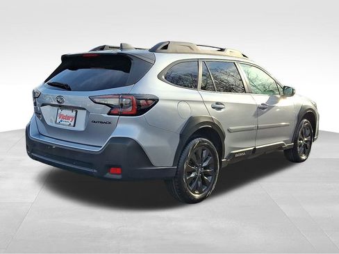 Used 2023 Subaru Outback Onyx Edition image 6